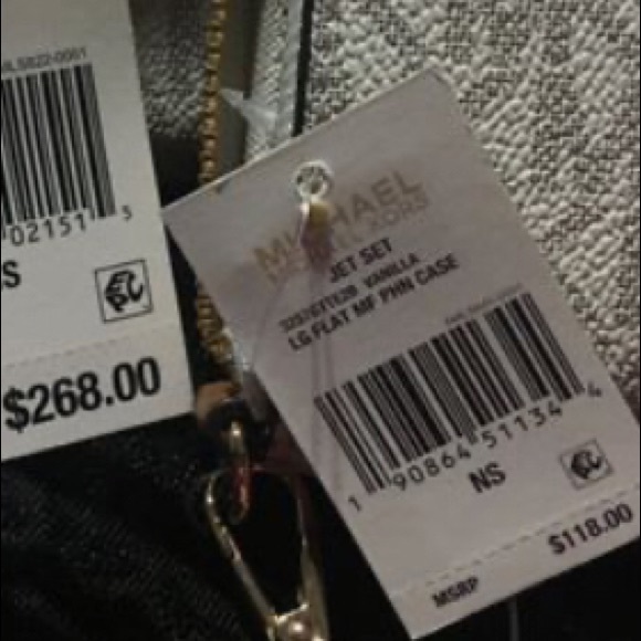 Michael Kors purse and matching wallet - Picture 2 of 5